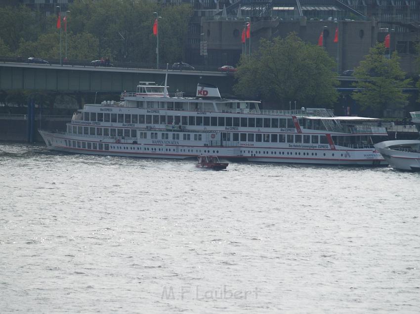 Uebungsfahrt Loeschboot und Ursula P01.JPG